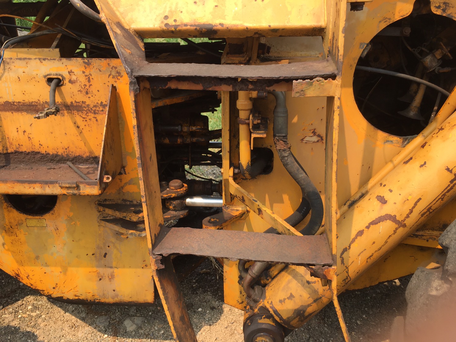 แยกอะไหล่ รถตัก JH 65 เอ๋วอ่อน  เครื่อง8สูบ แยกอะไหล่ เครื่อง ช่วงล่าง