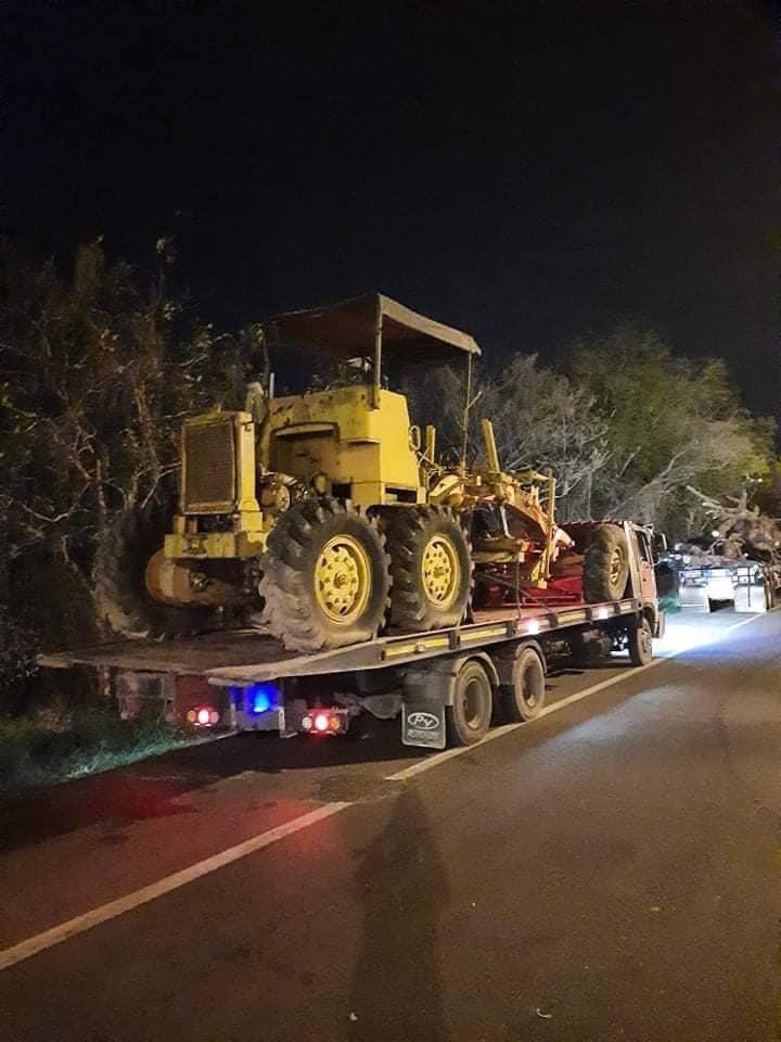 แยกอะไหล่ รถเกรด โคมัสสุ GD375H