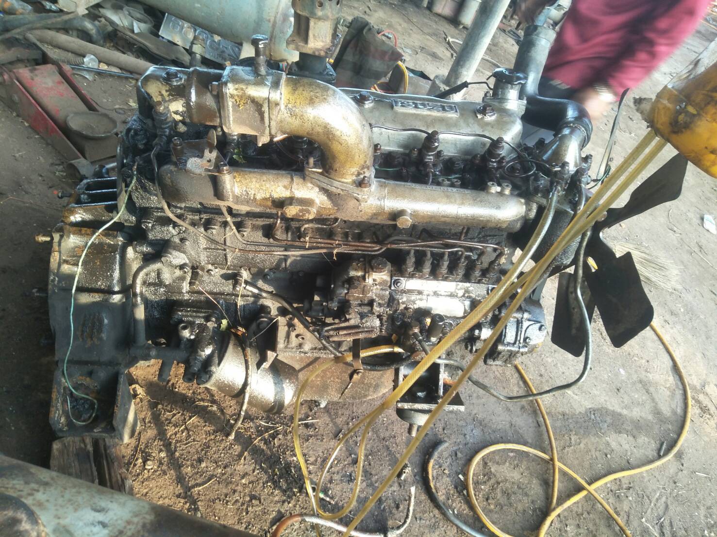 เครื่อง ISUZU 6BD1 40000บาท 0816278866 พร้อมใช้งาน