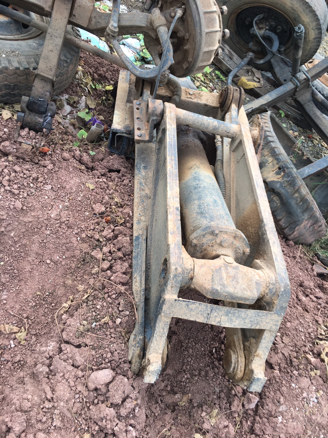 ชุดดั้ม พร้อมอุปกรณ์ 10ล้อ 12ตัน 18000บาท พร้อมใช้งาน