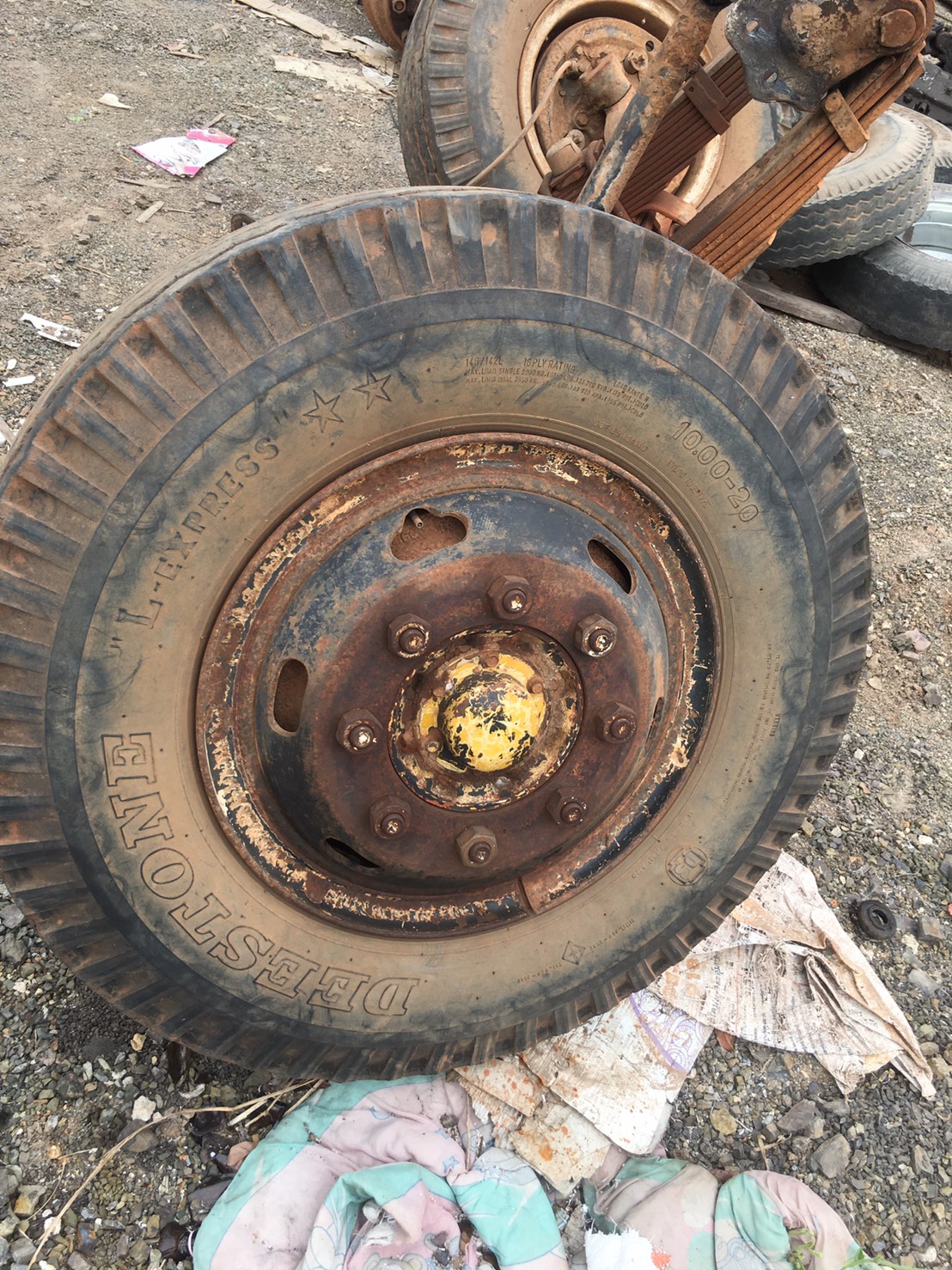 คานหน้า พร้อมแหนบ 19000บาท สดือ31นิ้ว พร้อมใช้งาน คานหน้า พร้อมแหนบ 19000บาท สดือ31นิ้ว พร้อมใช้งาน