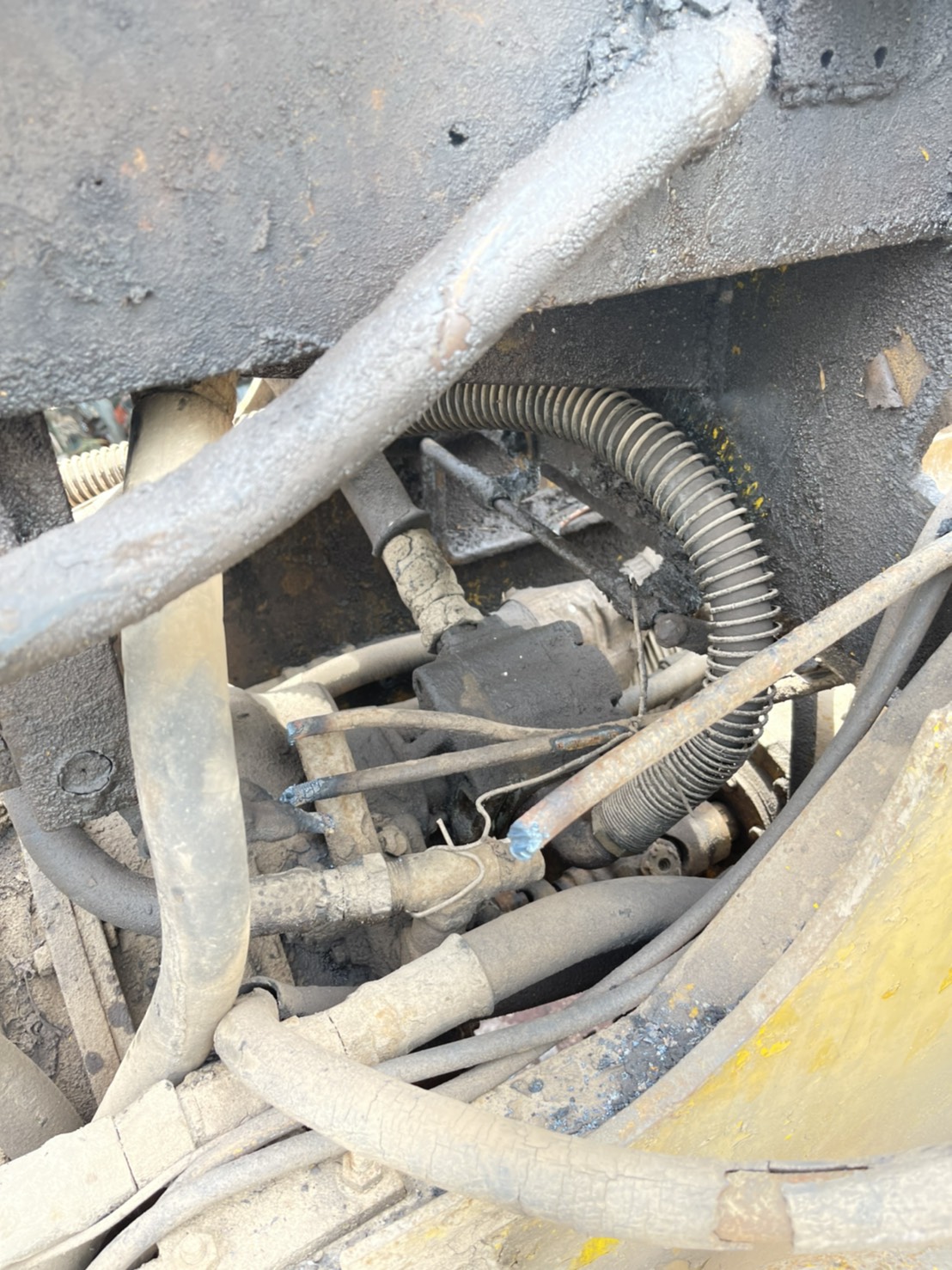 แยกอะไหล่ รถตัก เครื่องเกียร์ JH30 พร้อมใช้งาน 0816278866