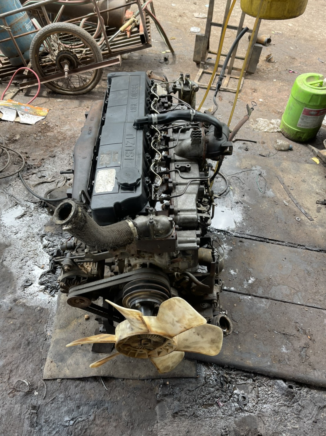 เครื่อง 6HE1 195 แรง พร้อมเกียร์ 75000 บาท พร้อมใช้งาน 0816278866