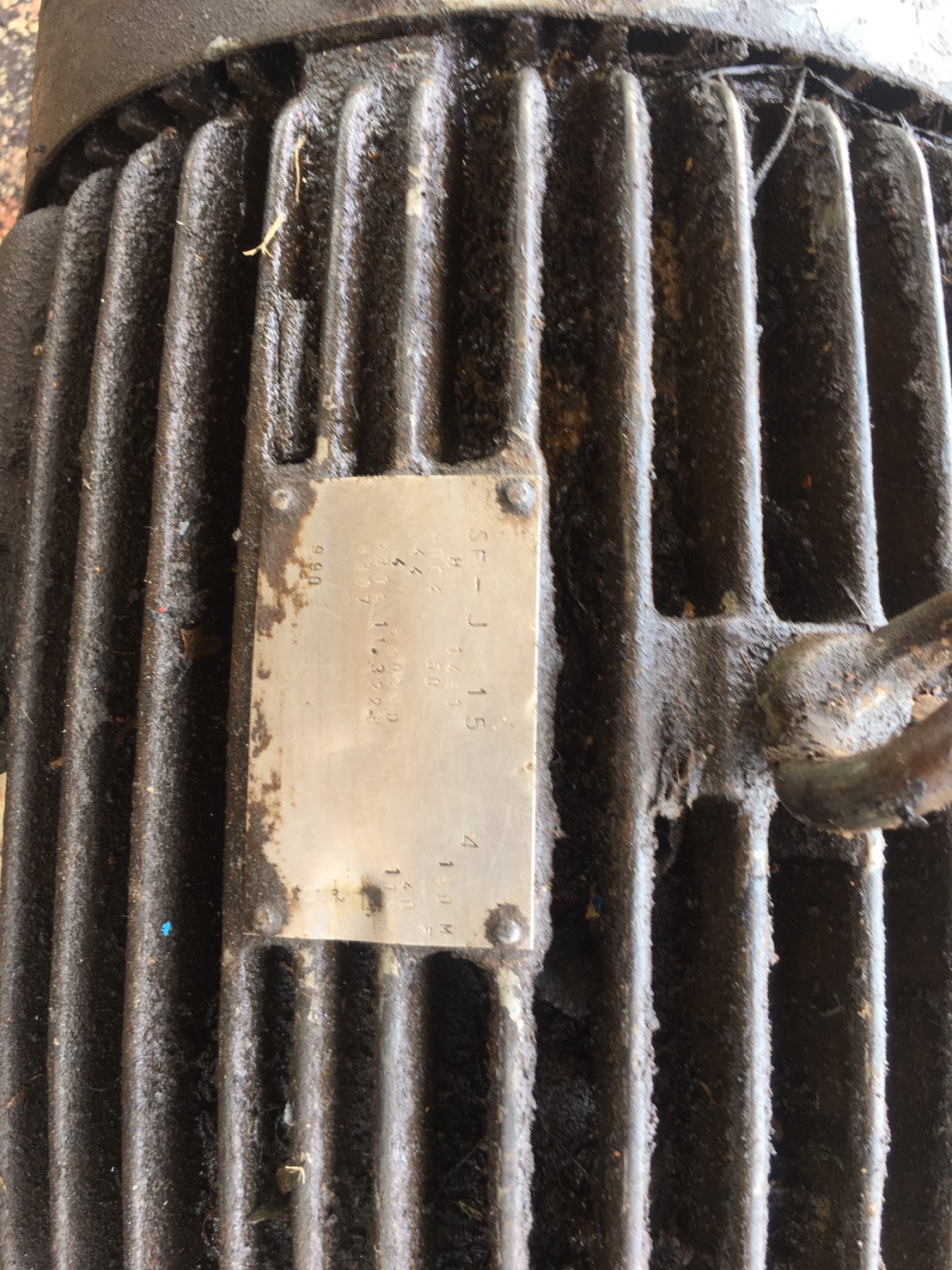 มอเตอร์ 15 แรง ไฟสามเฟส พร้อม ปั้มปั่น ไฮโดรลิค 15000บาท พร้อมใช้งาน