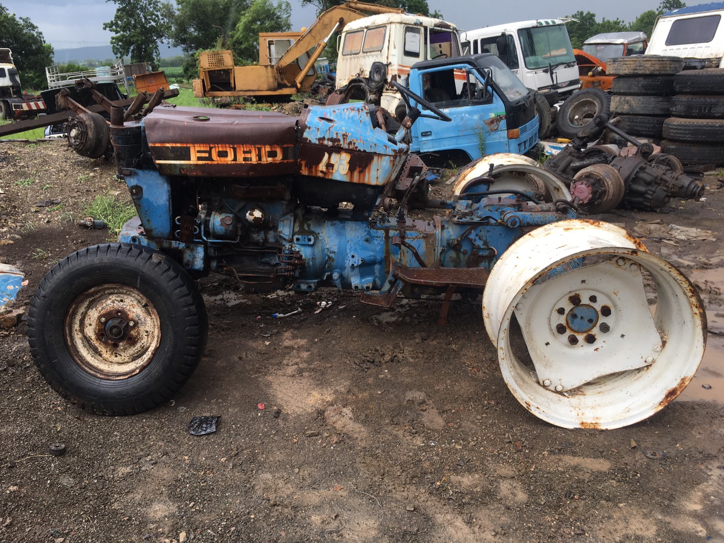 แยกอะไหล่ FORD 3 สูบ