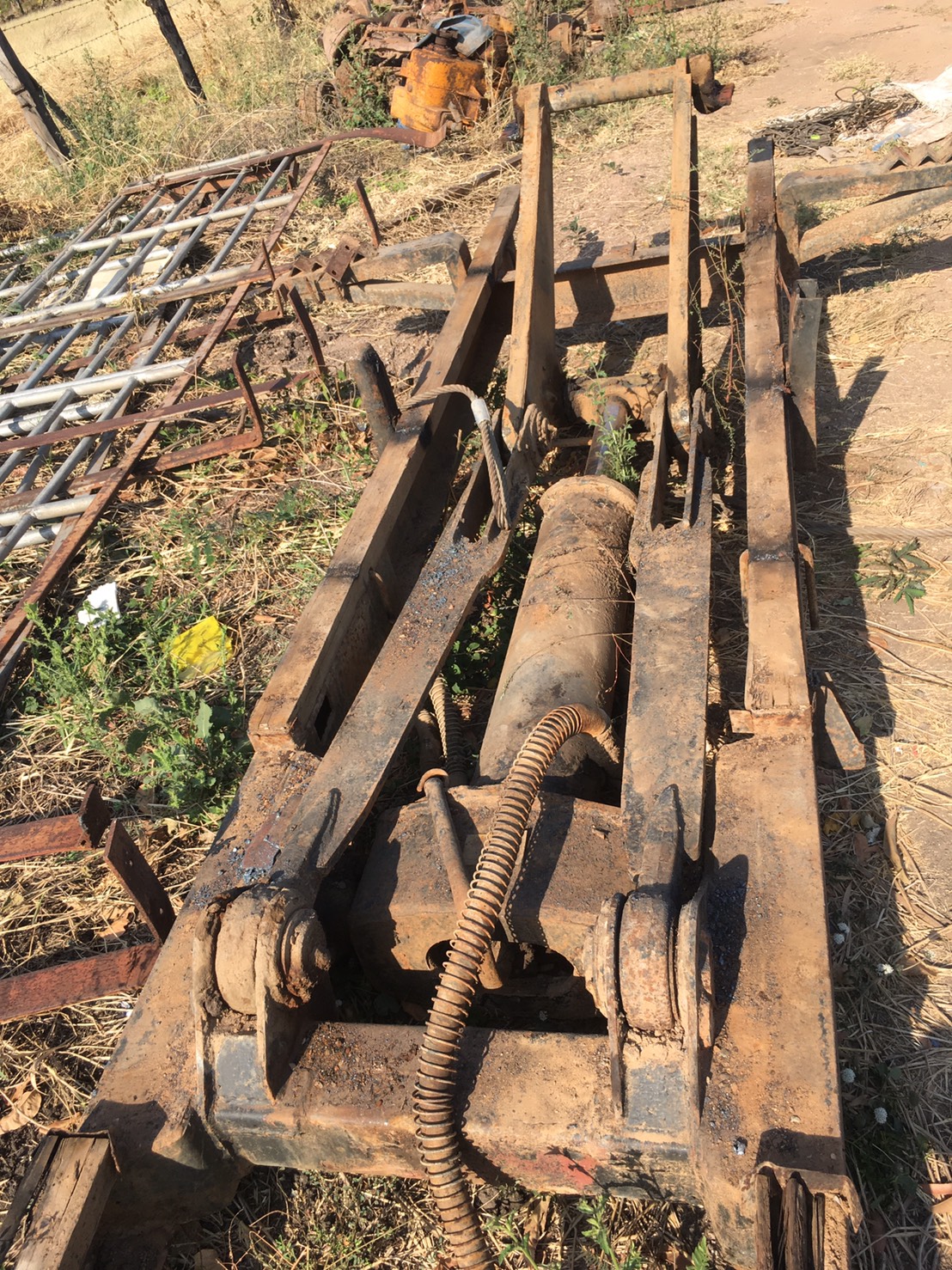 ชุดดั้มพร้อมคัสชี เทียม Hino 3H พร้อมใช้งาน 28000 บาท