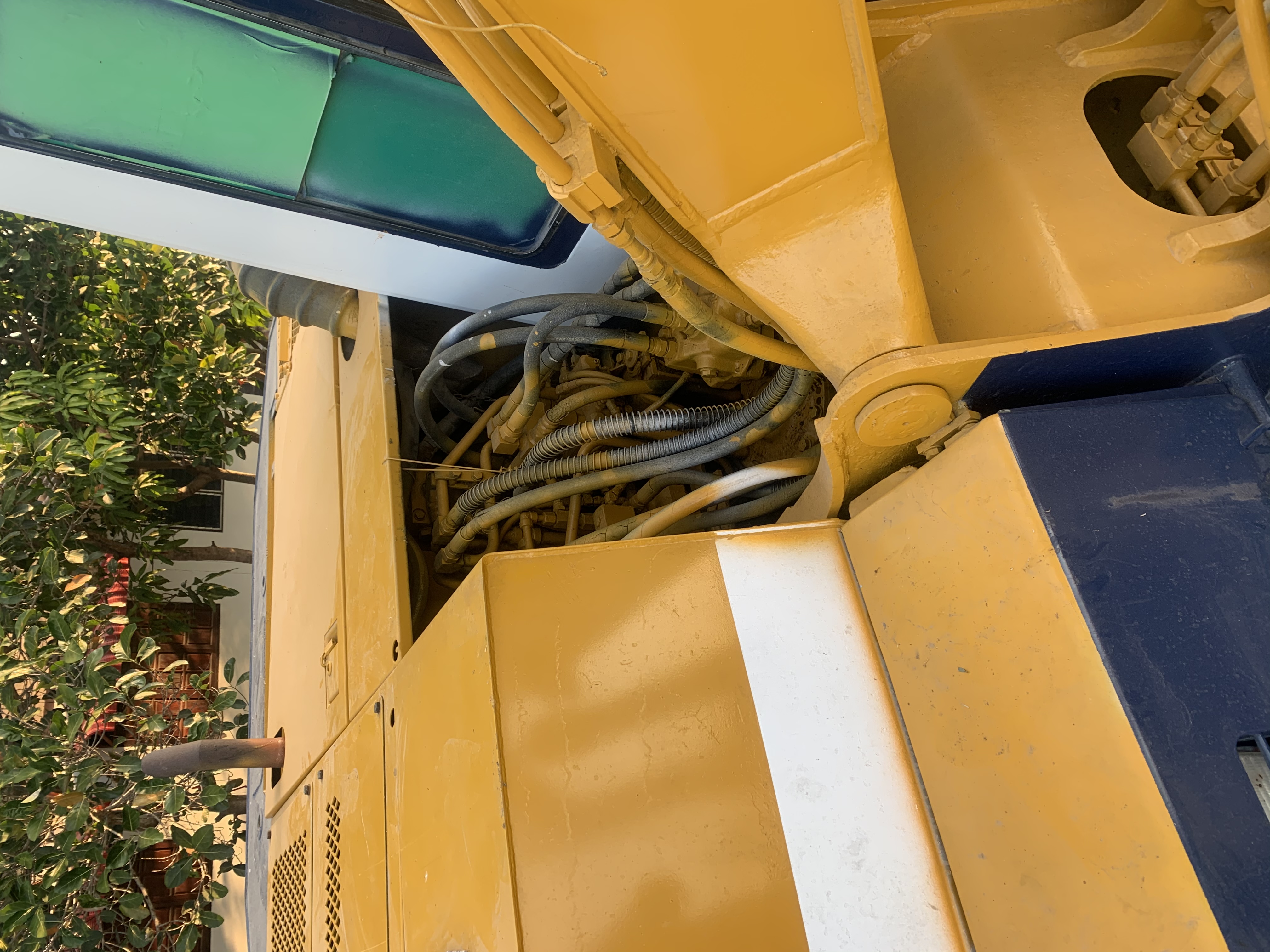 ขาย komatsu 100 รุ่น 5 ขาย komatsu 100 รุ่น 5