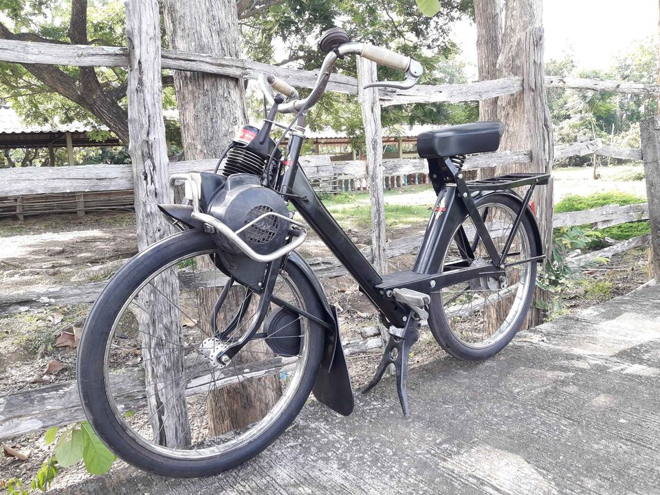 รถปั่นติดเครื่อง ฝรั่งเศส solex รุ่น 3800 รถประมาณ 1966 รถเดิมสวยเสีเดิมโรงงาน รถปั่นติดเครื่อง ฝรั่งเศส solex รุ่น 3800 รถประมาณ 1966 รถเดิมสวยเสีเดิมโรงงาน