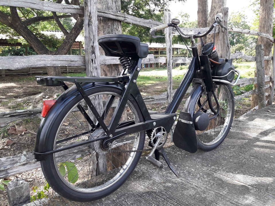 รถปั่นติดเครื่อง ฝรั่งเศส solex รุ่น 3800 รถประมาณ 1966 รถเดิมสวยเสีเดิมโรงงาน รถปั่นติดเครื่อง ฝรั่งเศส solex รุ่น 3800 รถประมาณ 1966 รถเดิมสวยเสีเดิมโรงงาน