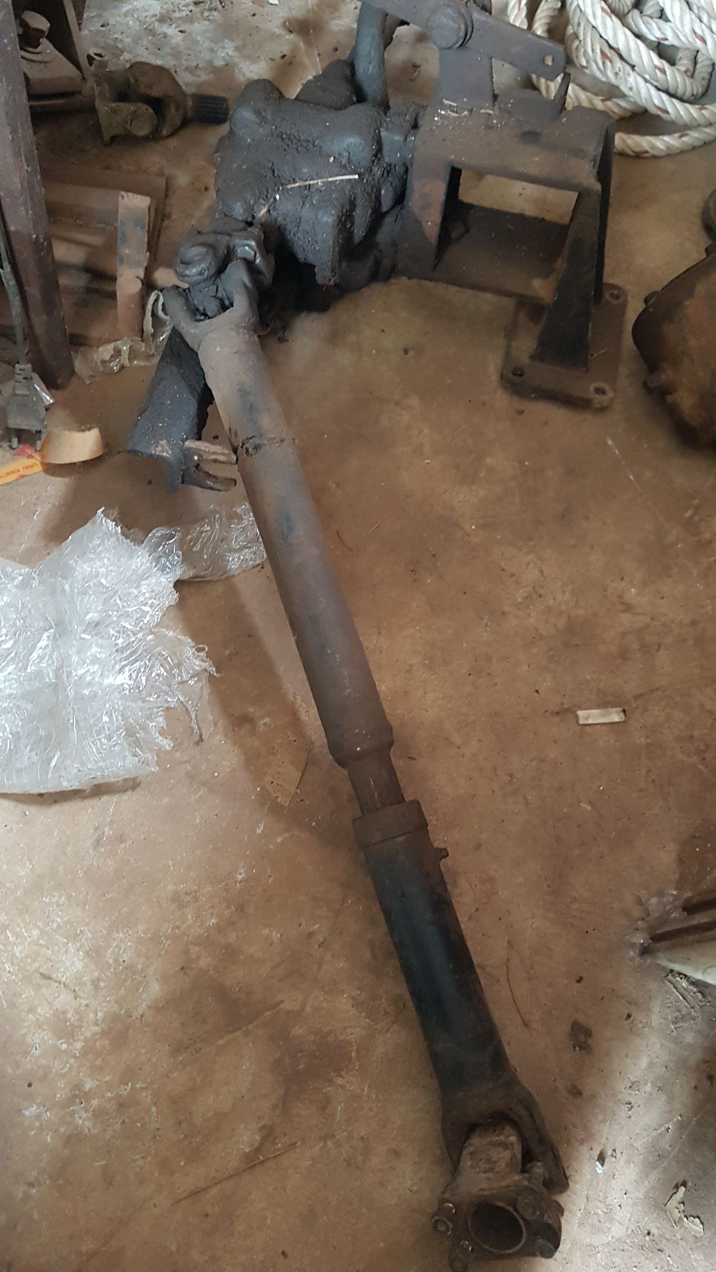 ขายกระบอกดั้ม 6 ล้อ 12 ตัน ราคาถูก ขายกระบอกดั้ม 6 ล้อ 12 ตัน ราคาถูก