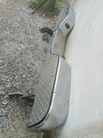 คันชนหลัง แท้ติดรถสตราด้า คันชนหลัง แท้ติดรถสตราด้า