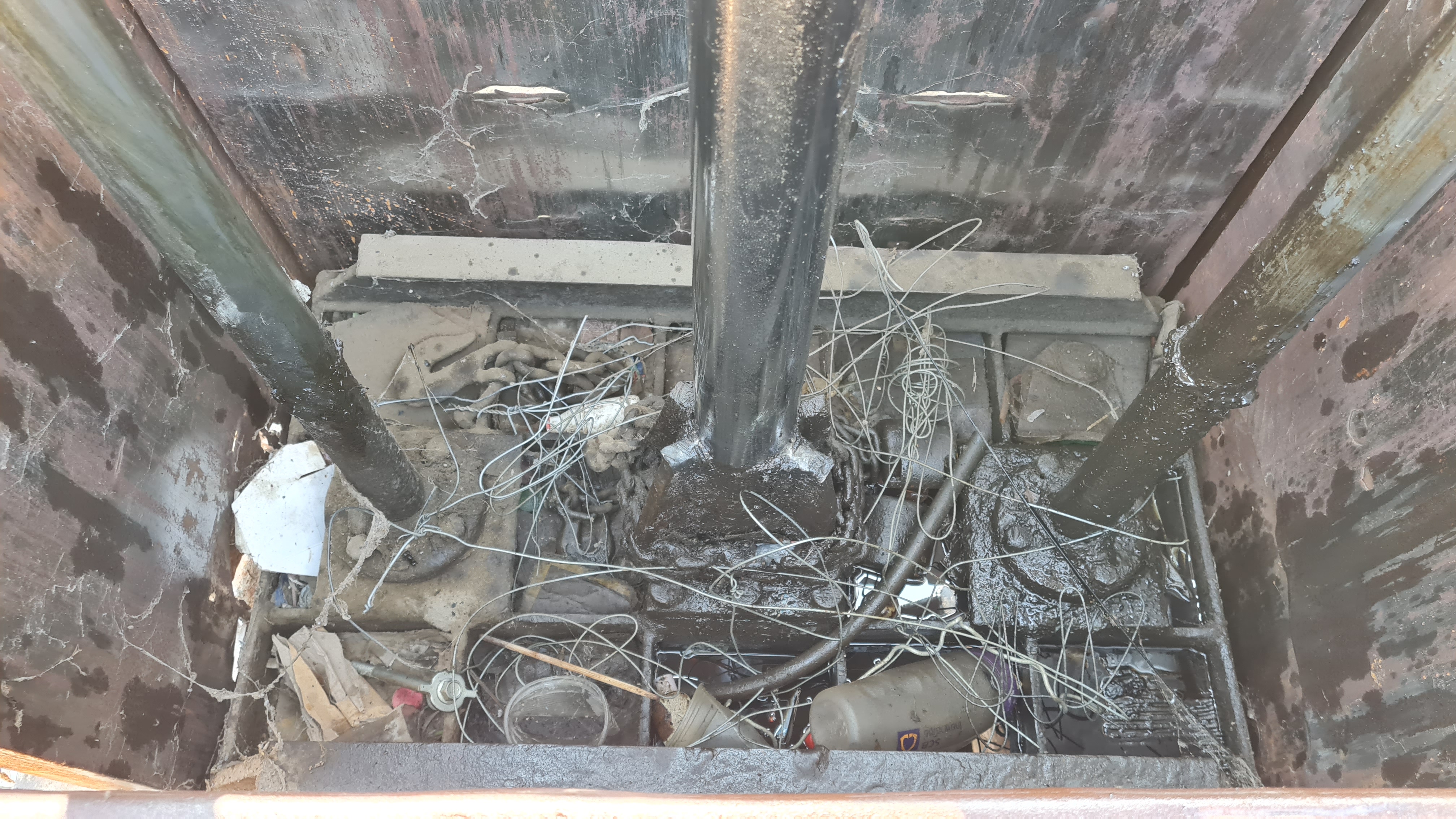 ขาย แท่นอัด หรือเครื่องอัด วัสดุรีไซเคิล