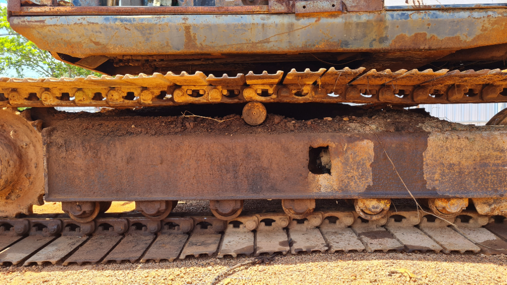 ขาย แบคโฮ KOMATSU PC100-3 เครื่อง HO7C ปั้มเดิม รถใช้งานได้ ช่วงล่างมีเก็บงานนะครับ