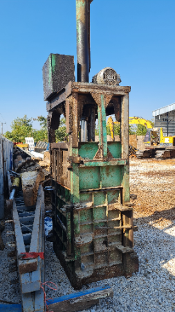 ขาย แท่นอัด หรือเครื่องอัด วัสดุรีไซเคิล