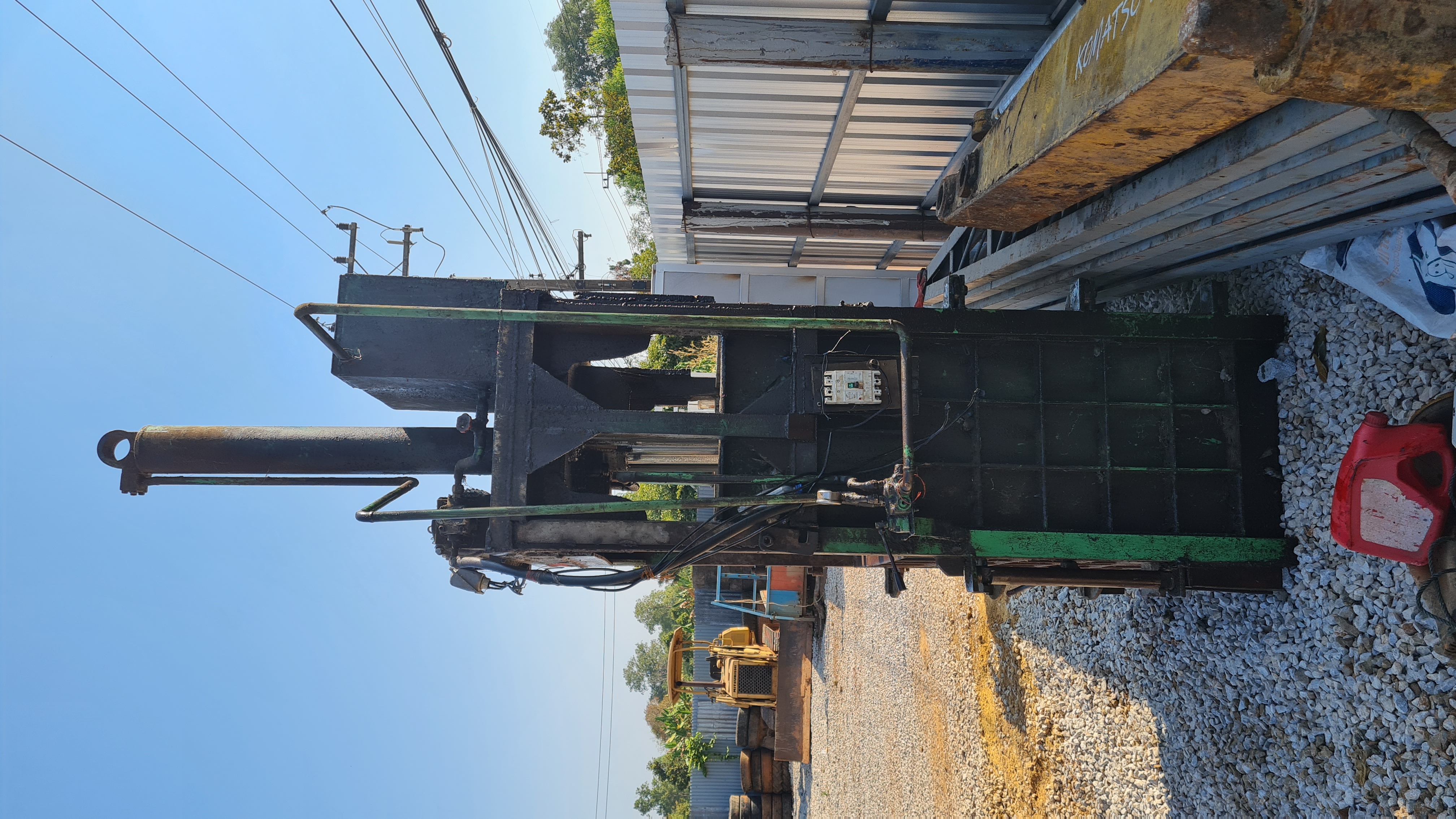 ขาย แท่นอัด หรือเครื่องอัด วัสดุรีไซเคิล