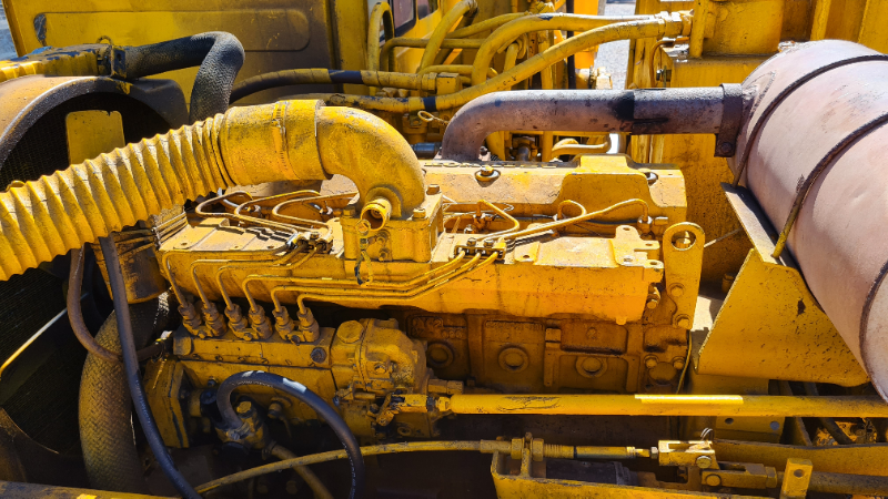 ขาย แบคโฮ KOMATSU PC100-3 เครื่องดี รถใช้งานได้ แถมปั้มไฮดรอริค และออยคูลเลอร์ ให้ด้วยนะครับ