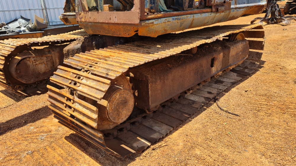 ขาย แบคโฮ KOMATSU PC100-3 เครื่อง HO7C ปั้มเดิม รถใช้งานได้ ช่วงล่างมีเก็บงานนะครับ