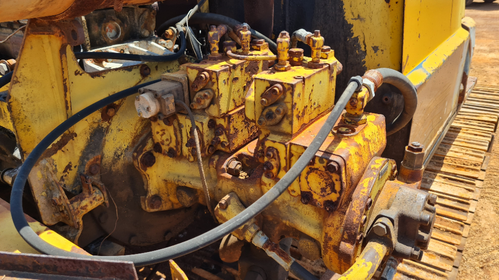 ขาย แบคโฮ KOMATSU PC100-3 เครื่อง HO7C ปั้มเดิม รถใช้งานได้ ช่วงล่างมีเก็บงานนะครับ