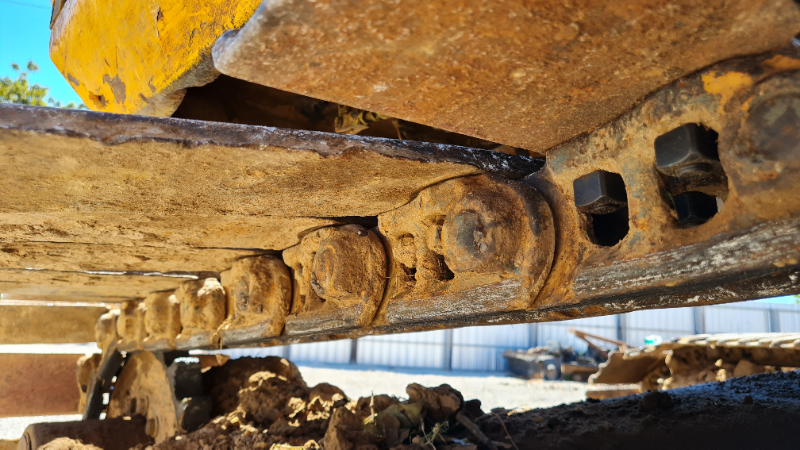 ขาย แบคโฮ KOMATSU PC100-3 เครื่องดี รถใช้งานได้ แถมปั้มไฮดรอริค และออยคูลเลอร์ ให้ด้วยนะครับ