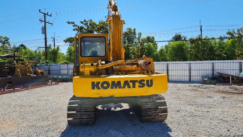 ขาย แบคโฮ KOMATSU PC100-3 เครื่องดี รถใช้งานได้ แถมปั้มไฮดรอริค และออยคูลเลอร์ ให้ด้วยนะครับ