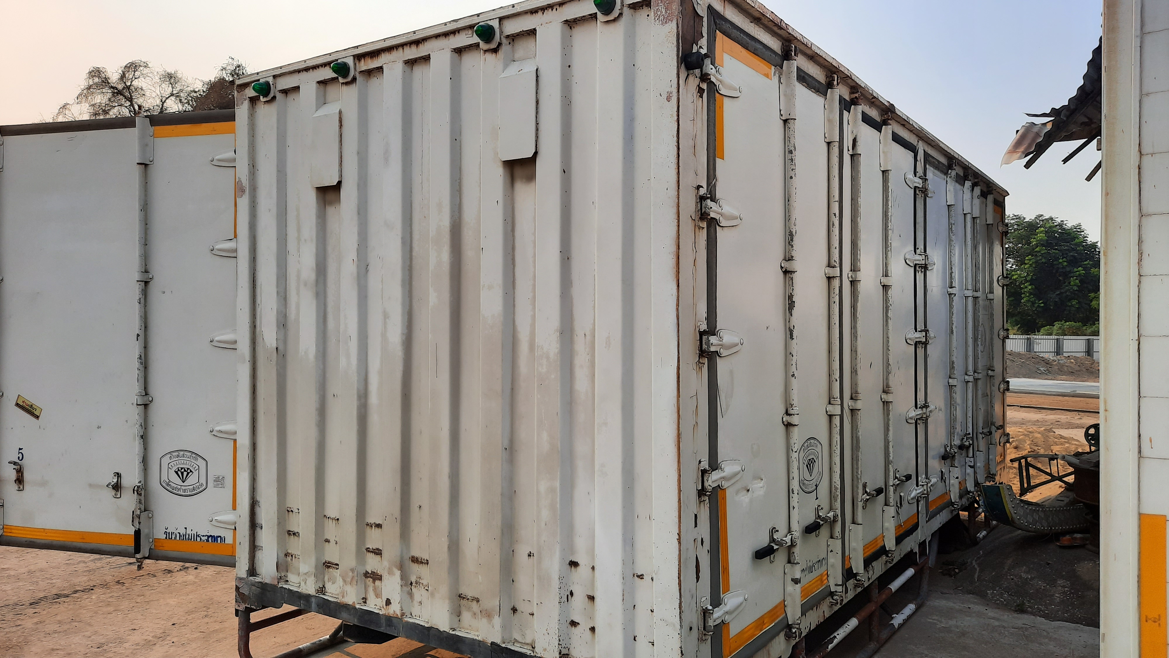 ตู้แห้ง 10 บาน สภาพสวย