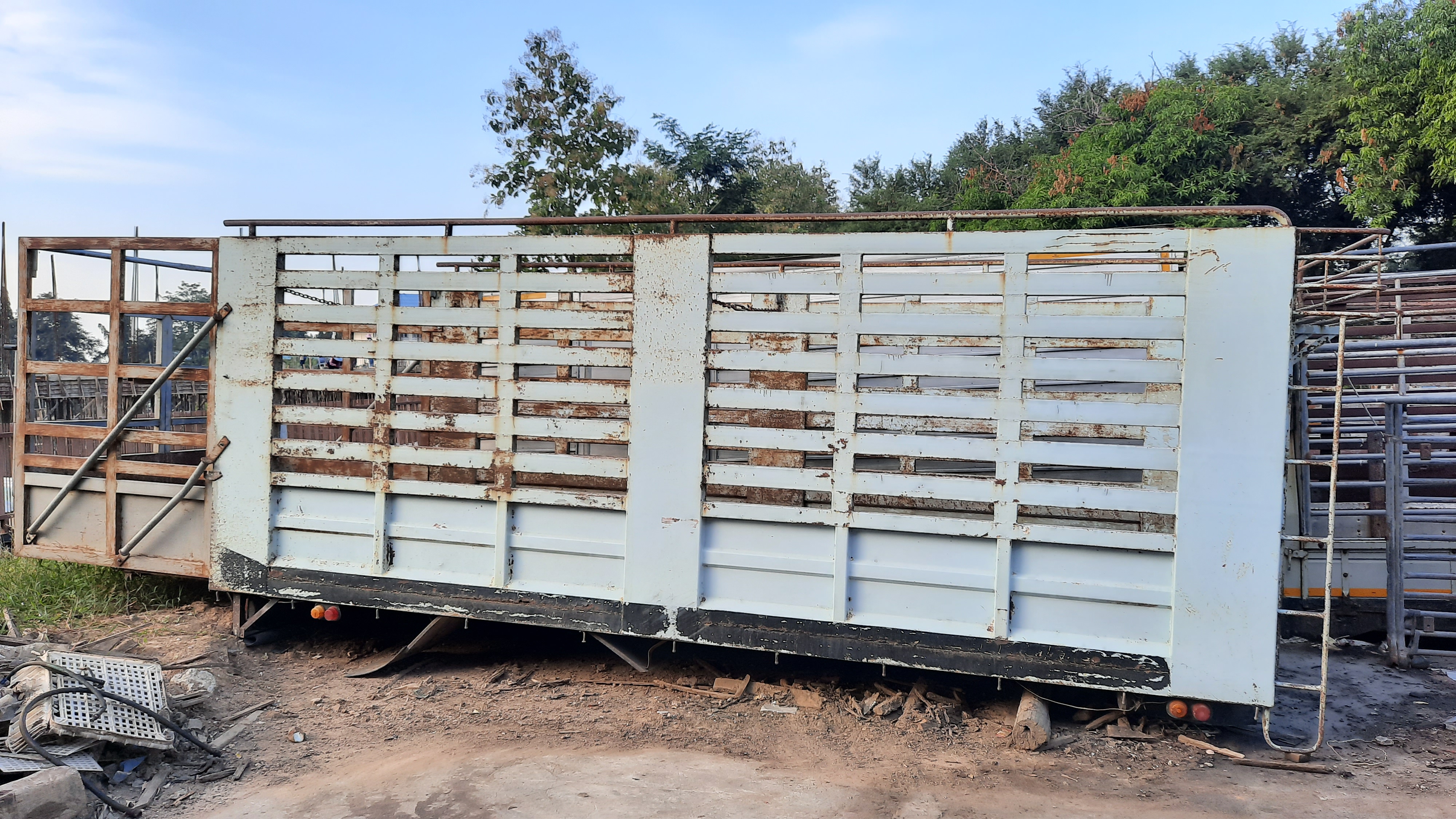 กระบะ 5.50 เมตร ตามสภาพ