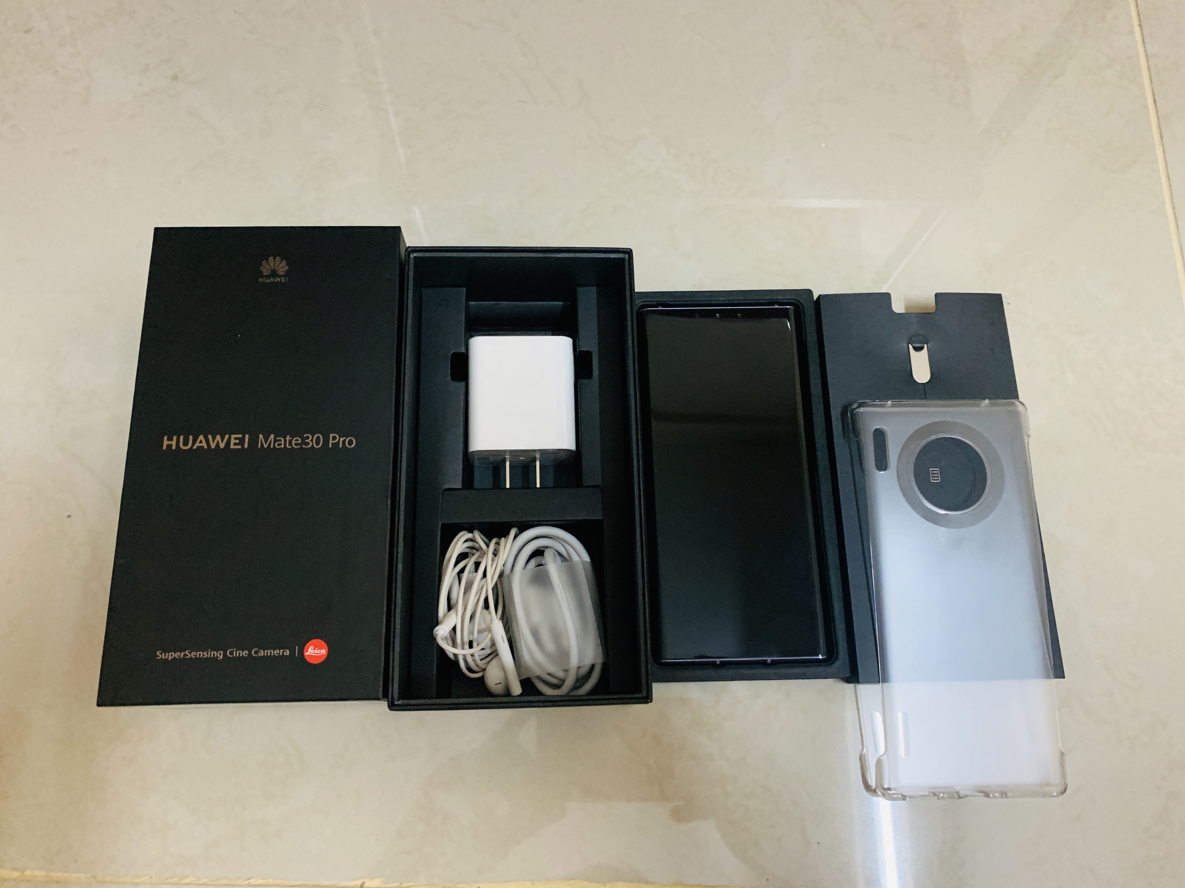 ขาย Huawei Mate 30 Pro 4G สีเงิน อุปกรณ์แท้ครบยกกล่อง