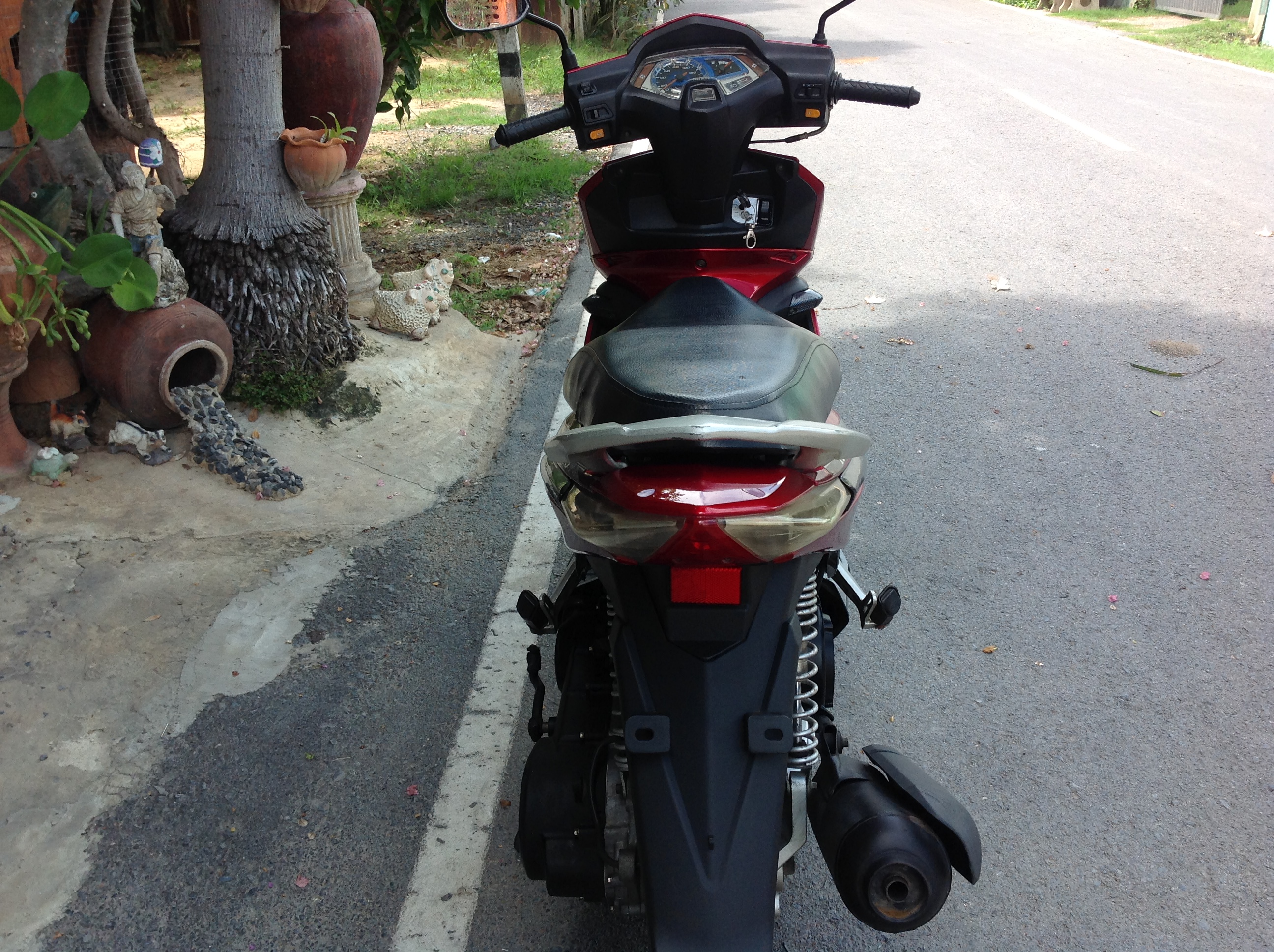 ขาย 150 Cc ไมล์วิ่งแค่ 500กว่าโล รถใช้งานน้อยมากๆ เอกสารพร้อมโอน