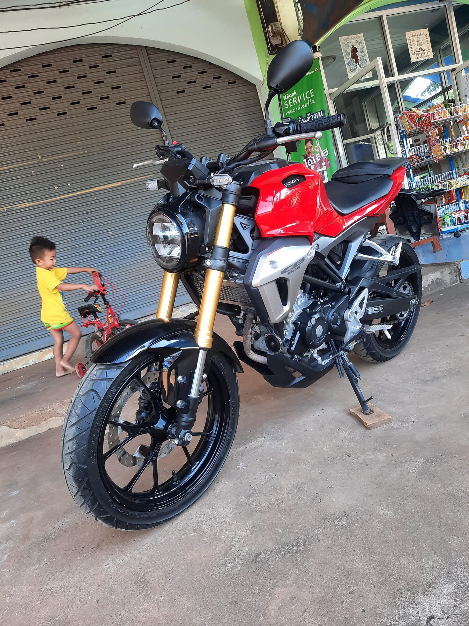 ขายลูกเดียว HONDA CB150R รถสวยสภาพดีพร้อมใช้งาน จดปี 2561 ขายลูกเดียว HONDA CB150R รถสวยสภาพดีพร้อมใช้งาน จดปี 2561