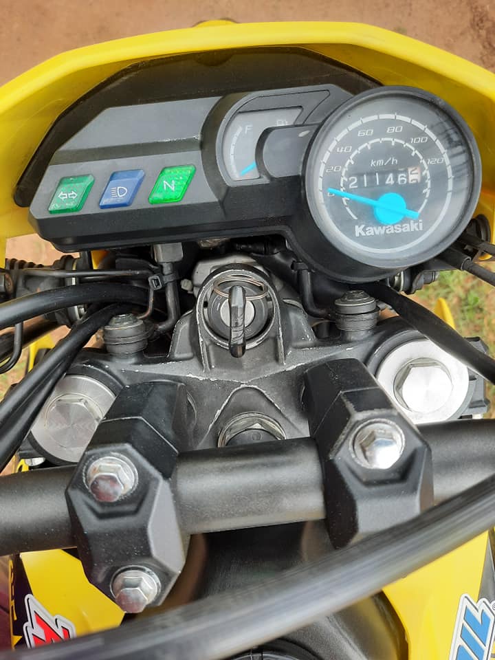 ขายลูกเดียว kawasaki D tracker 150 รถสภาพดี ขายลูกเดียว kawasaki D tracker 150 รถสภาพดี
