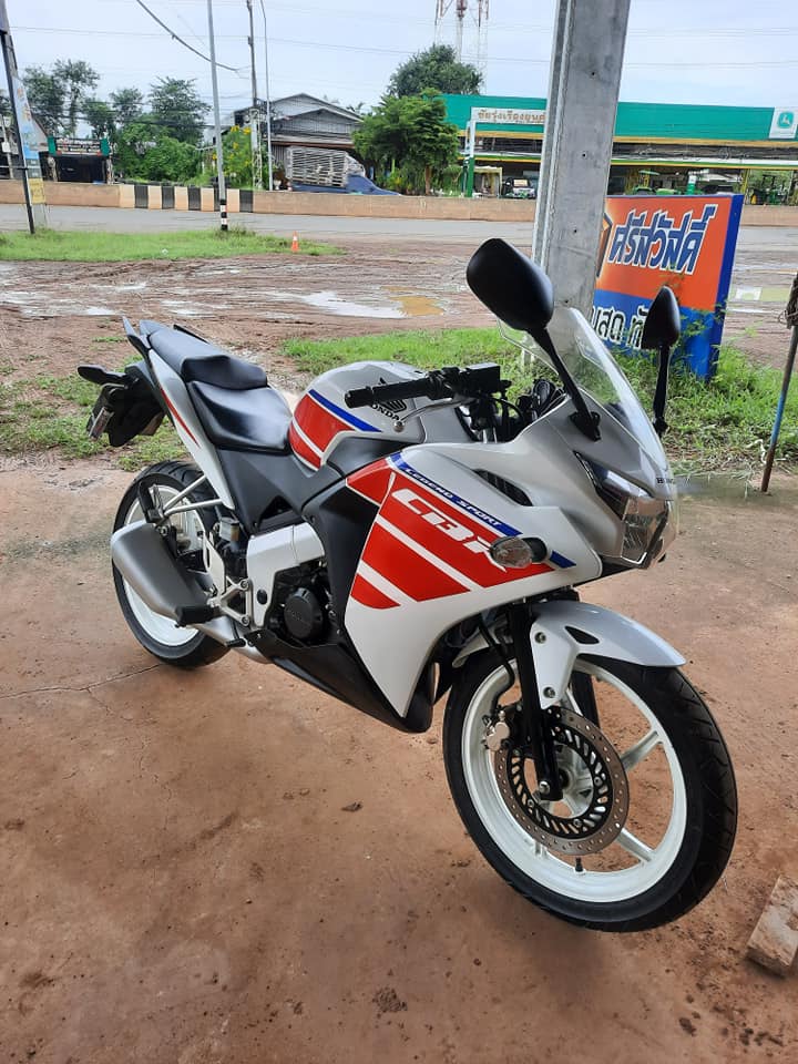 ขายลูกเดียว CBR150R สวยกริบใช้งานน้อย