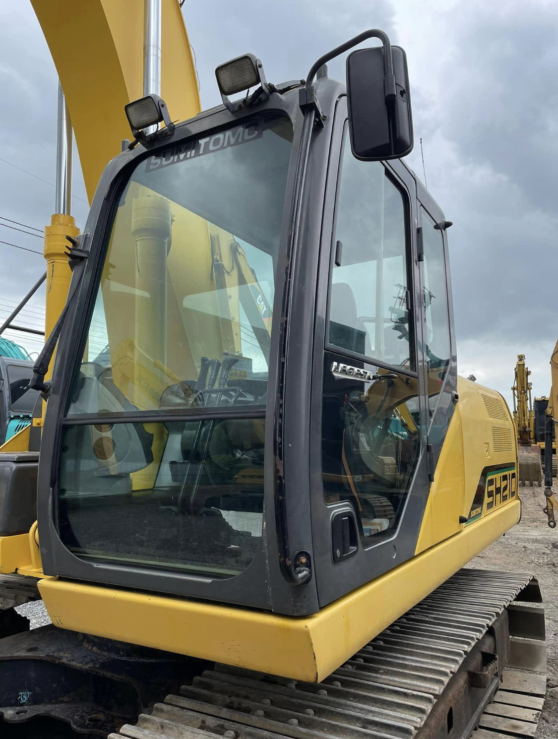 Sumitomo SH210-5 สีเดิมทั้งคันแห้งทุกจุด 9 พันชั่วโมงเอกสารเล่มทะเบียน 1500000 เอม โทร 0817410515