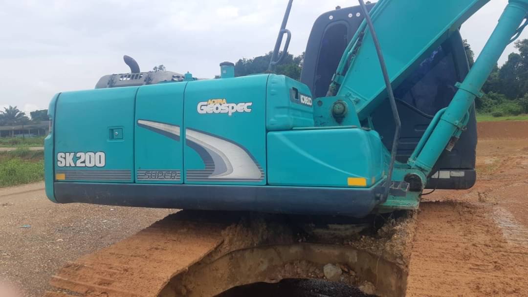 Kobelco Sk200 Mark 8 Yn12 Super มือสองมือเดียว ราคา 1380000 Dom (โทร) : 0817410515  (ข้อความ) 0817410515