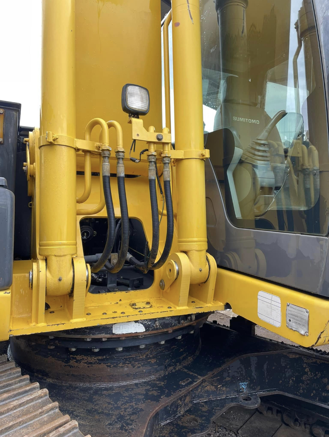 Sumitomo SH210-5 สีเดิมทั้งคันแห้งทุกจุด 9 พันชั่วโมงเอกสารเล่มทะเบียน 1500000 เอม โทร 0817410515