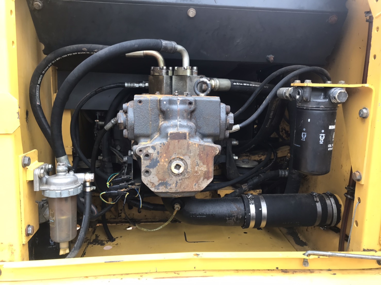 Komatsu Pc200-7 รถสวยเต็มทุกระบบไฟฟ้าครบ แอร์เย็น ห้องเก่งสวย ช่วงล่างเต็ม เครื่อง ปั้ม ทำงานเร็วแรง