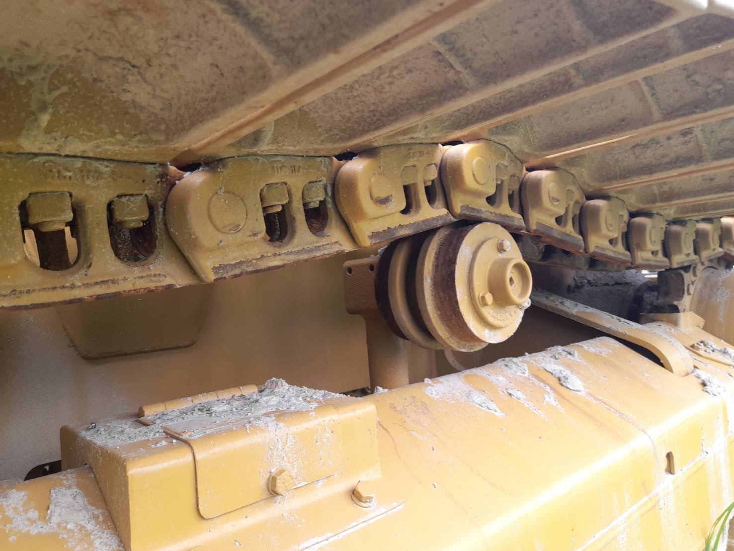 Caterpillar D5G LGP เก่านอกมา สวยเต็มเล่มพร้อมโอน ทำงาน 5 พัน ชม. ประกันชั้น 1 ราคา 1.75 เอกโทร 081-