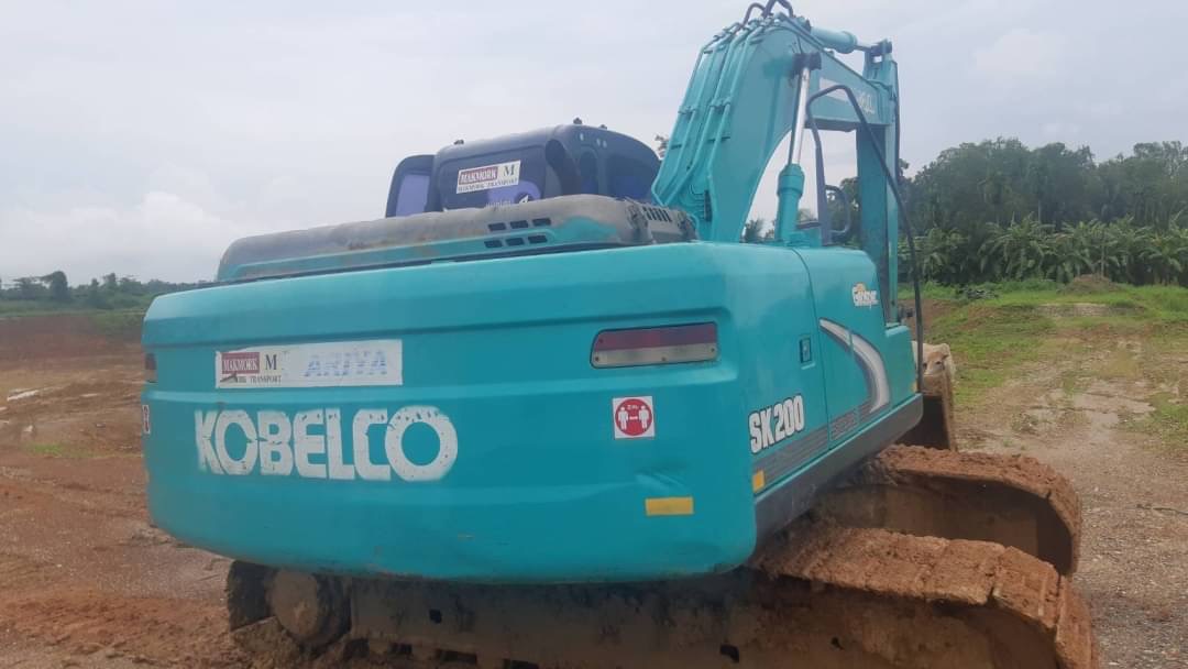 Kobelco Sk200 Mark 8 Yn12 Super มือสองมือเดียว ราคา 1380000 Dom (โทร) : 0817410515  (ข้อความ) 0817410515