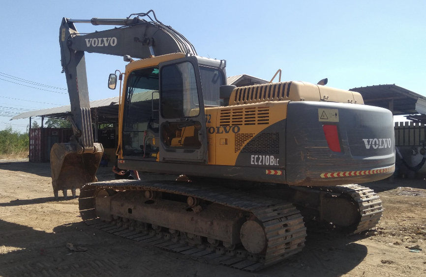Volvo EC210 BLC เดิมๆ เต็มทุกระบบ ราคา 900000 วัช 081-7410515 Volvo EC210 BLC เดิมๆ เต็มทุกระบบ ราคา 900000 วัช 081-7410515