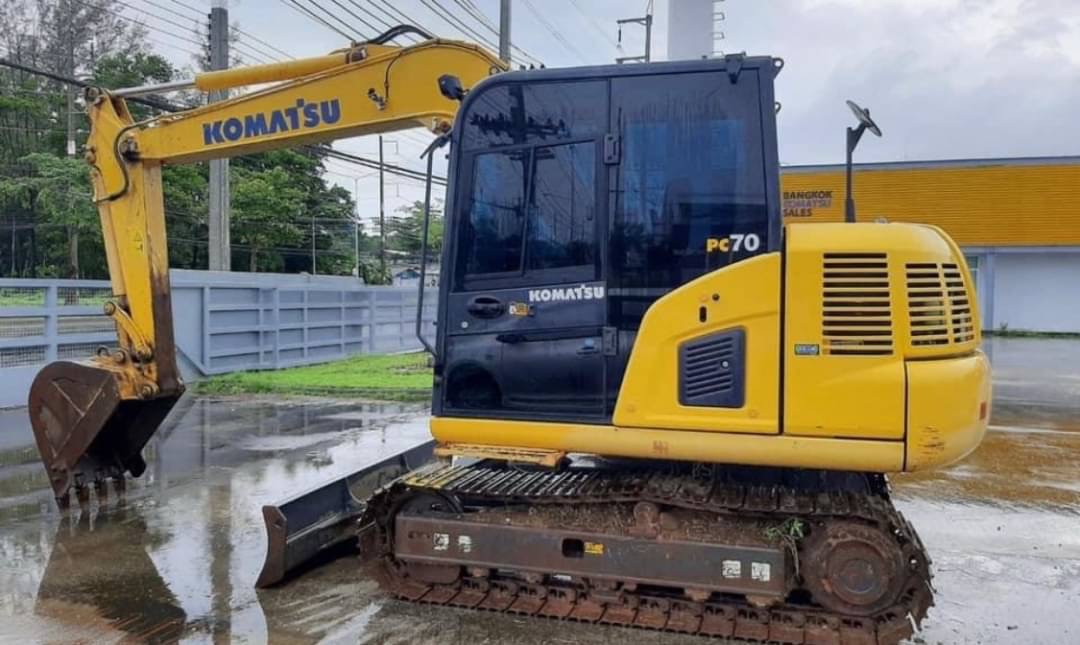 Komatsu Pc70 ขายดาว 150000 เหลือ 45 งวดๆละ 38000 /PM เหลือ 4 พัน เปลี่ยนสัญญากับโคมัตสุ ภูชิต 081-74