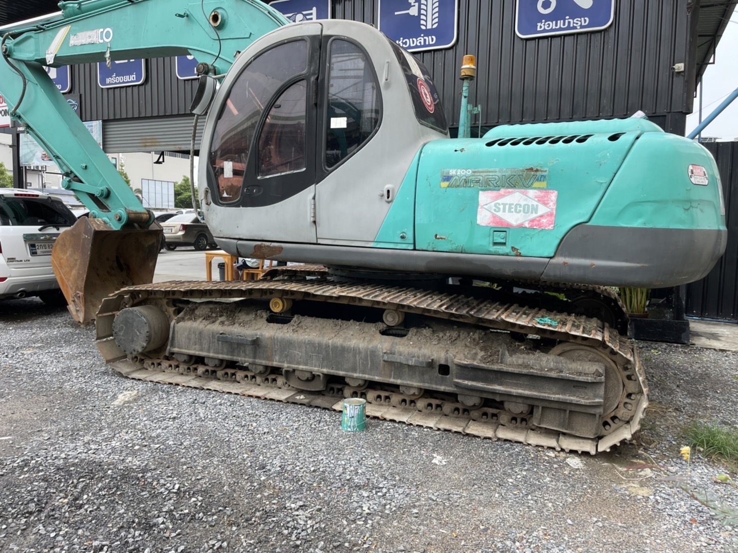 Kobelco Sk200 Mark V สภาพเต็ม พร้อมใช้ ราคา 750000 โทร 081-7410515 Kobelco Sk200 Mark V สภาพเต็ม พร้อมใช้ ราคา 750000 โทร 081-7410515