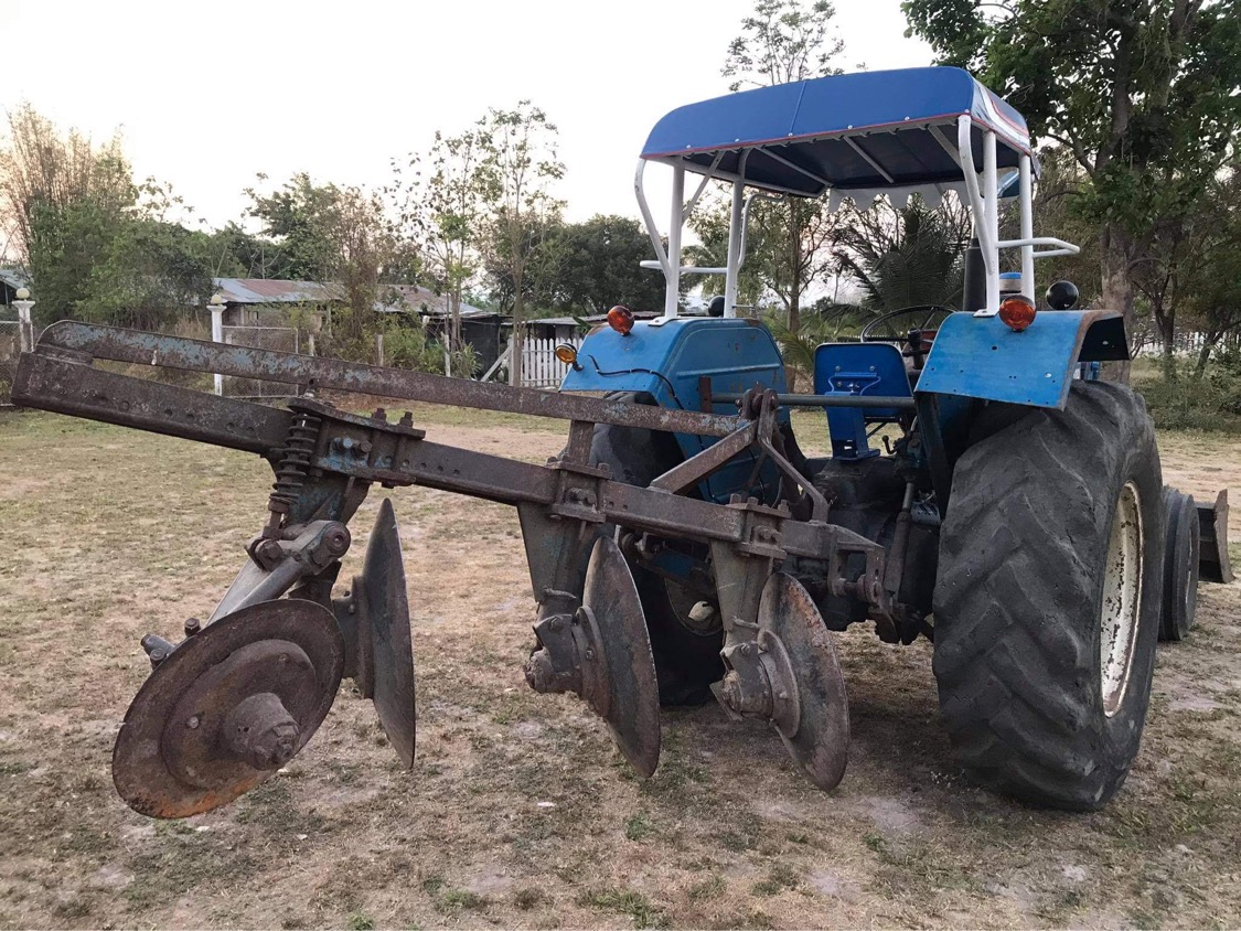 รถไถฟอร์ด 6600 มีทะเบียน มีดันหน้า มีฝาน3 รถไถฟอร์ด 6600 มีทะเบียน มีดันหน้า มีฝาน3