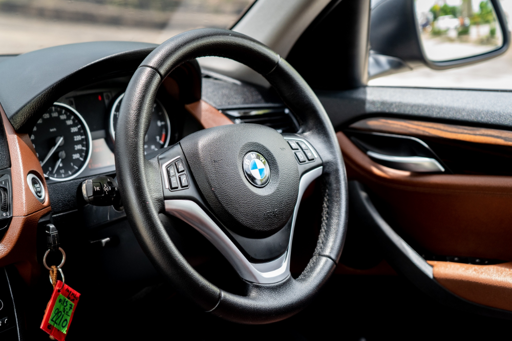 💵 ฟรีดาวน์ ผ่อน 13,xxx บาท /6 ปี 💵 ราคา 679,000 บาท 🚗 BMW X1, 1.8sDrive Xline เบนซิน ปี 2013 - รุ