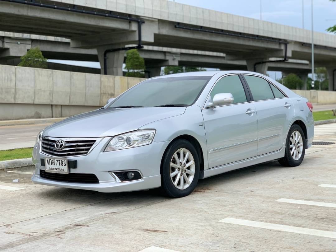 TOYOTA CAMRY 2.0G (MNC) ปี 2010 สีบรอนเงิน 