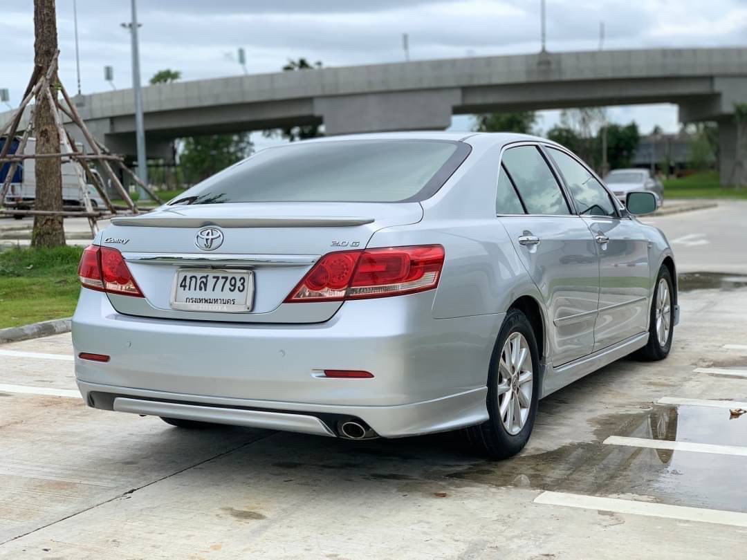 TOYOTA CAMRY 2.0G (MNC) ปี 2010 สีบรอนเงิน TOYOTA CAMRY 2.0G (MNC) ปี 2010 สีบรอนเงิน
