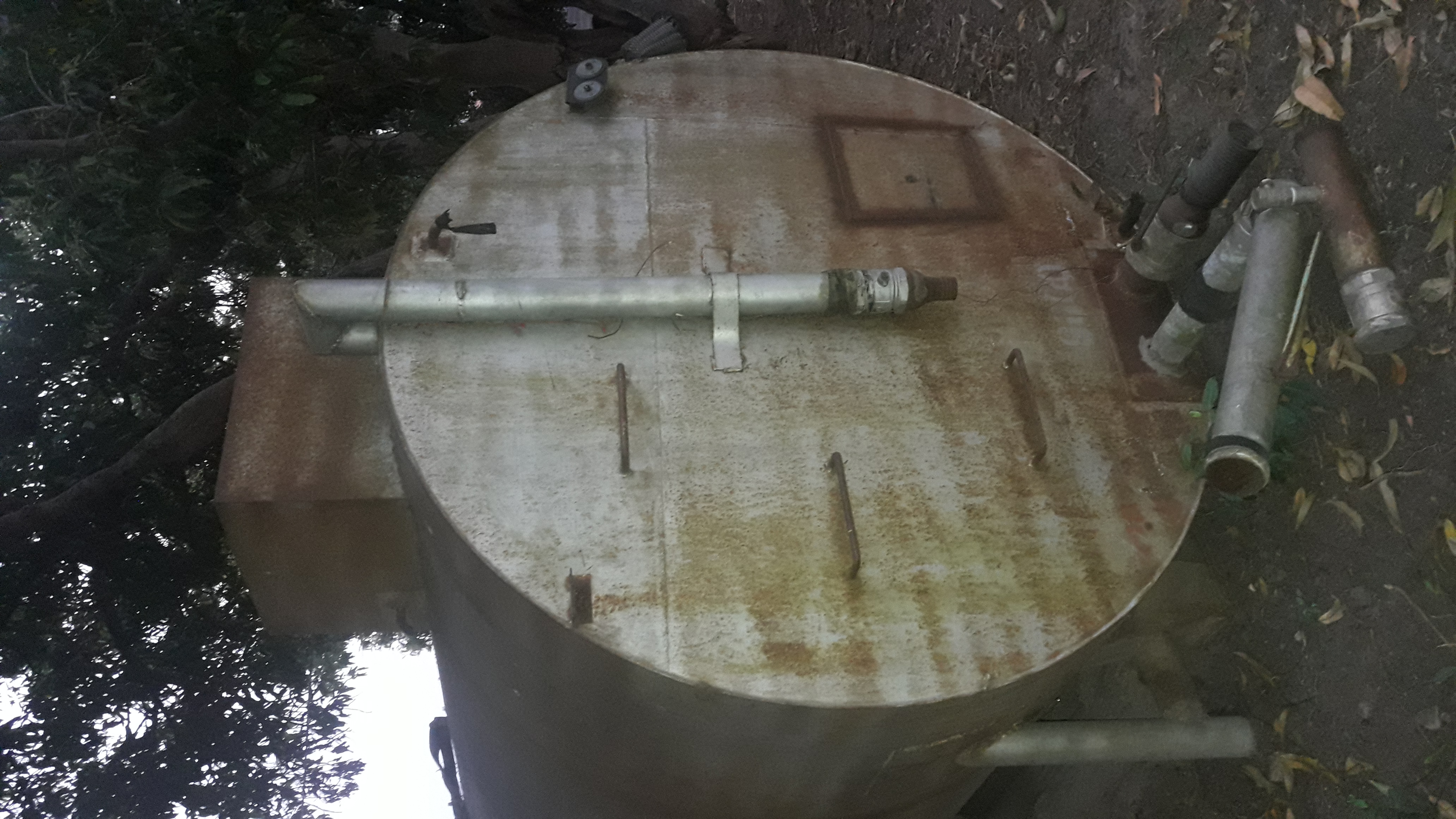 ถังน้ำมือสอง