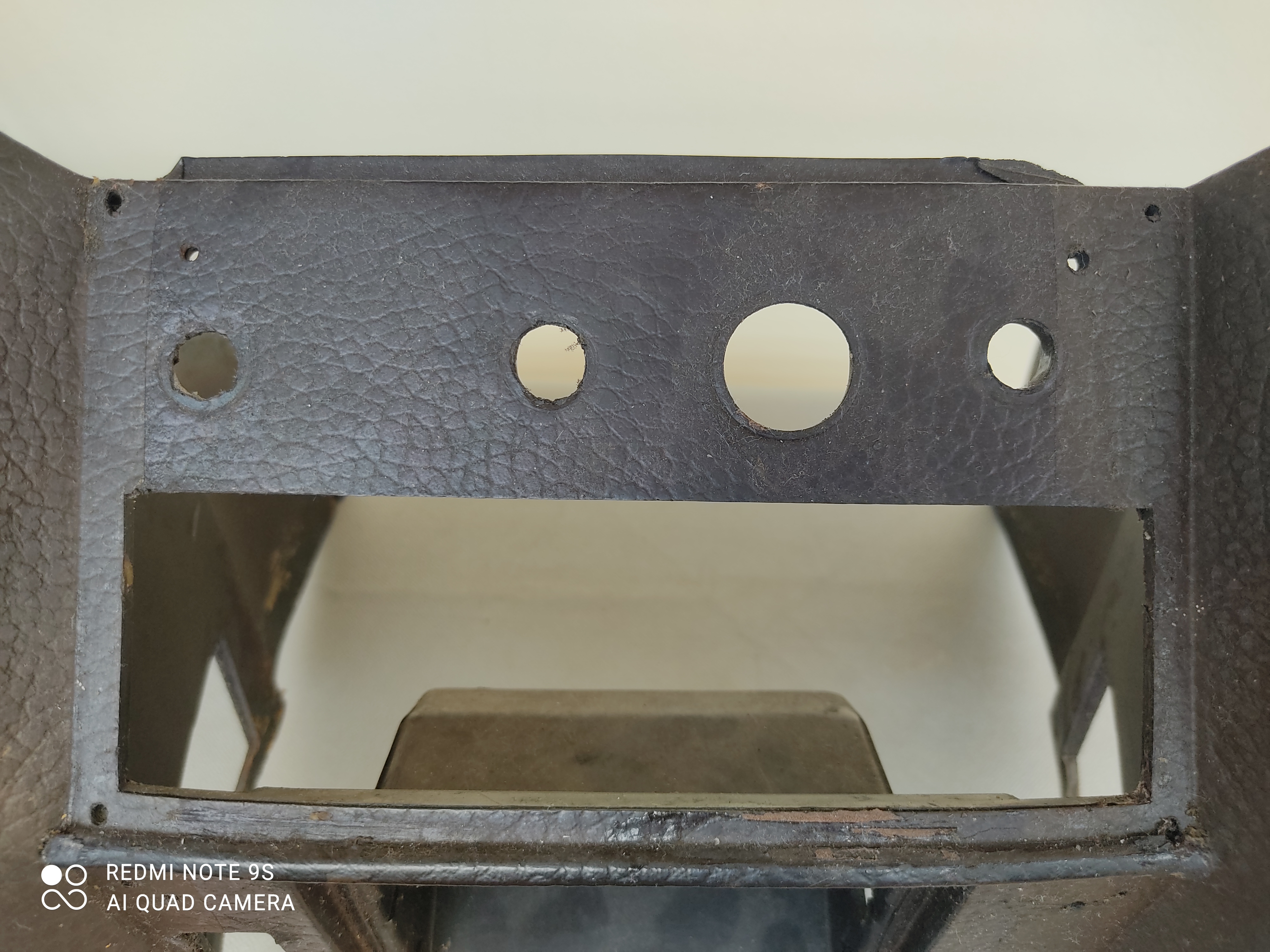 ขาย คอนโซลกลาง ใส่รถ Mercedes Benz ทับแปด W114 used ขาย คอนโซลกลาง ใส่รถ Mercedes Benz ทับแปด W114 used