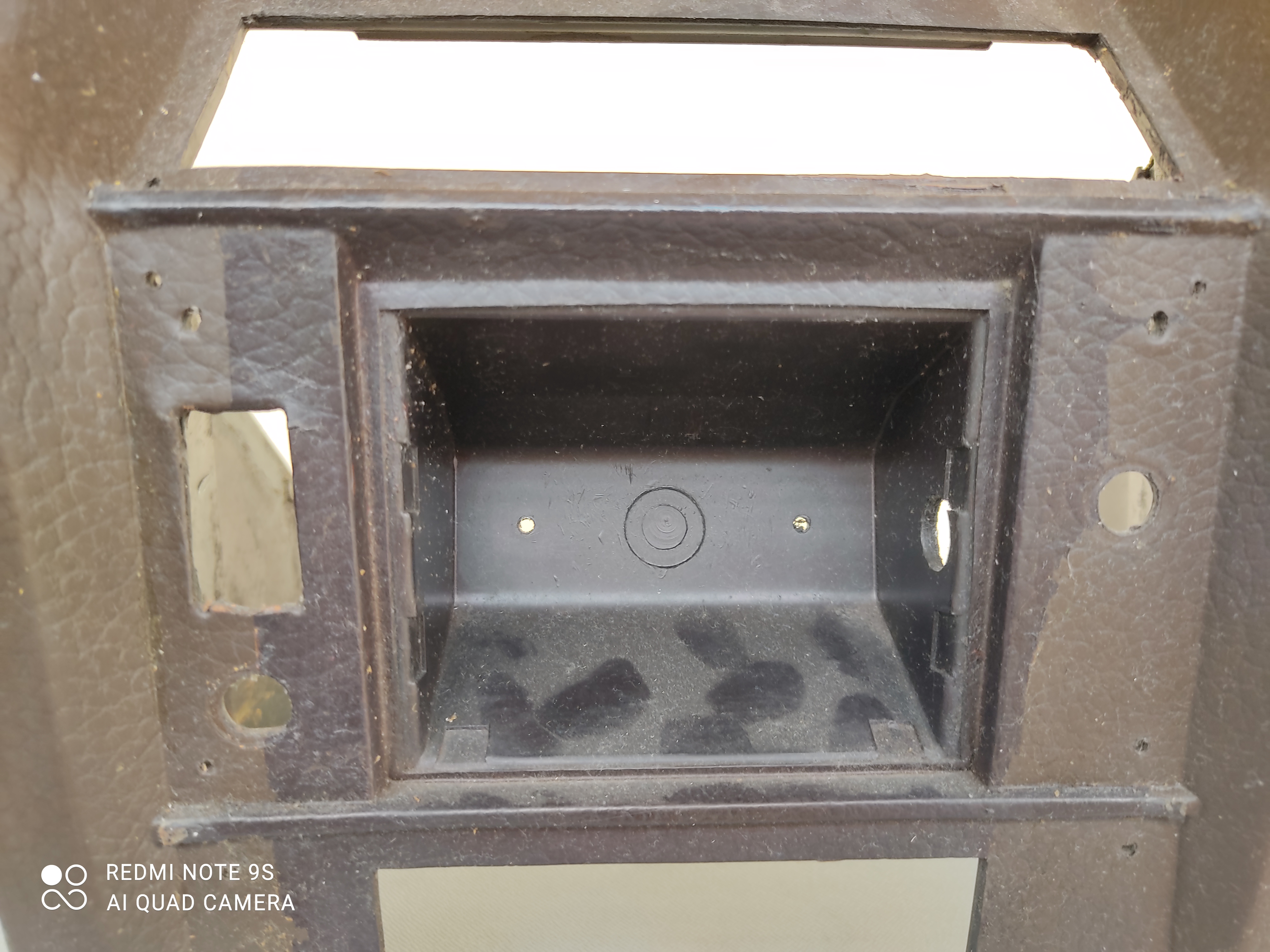 ขาย คอนโซลกลาง ใส่รถ Mercedes Benz ทับแปด W114 used ขาย คอนโซลกลาง ใส่รถ Mercedes Benz ทับแปด W114 used