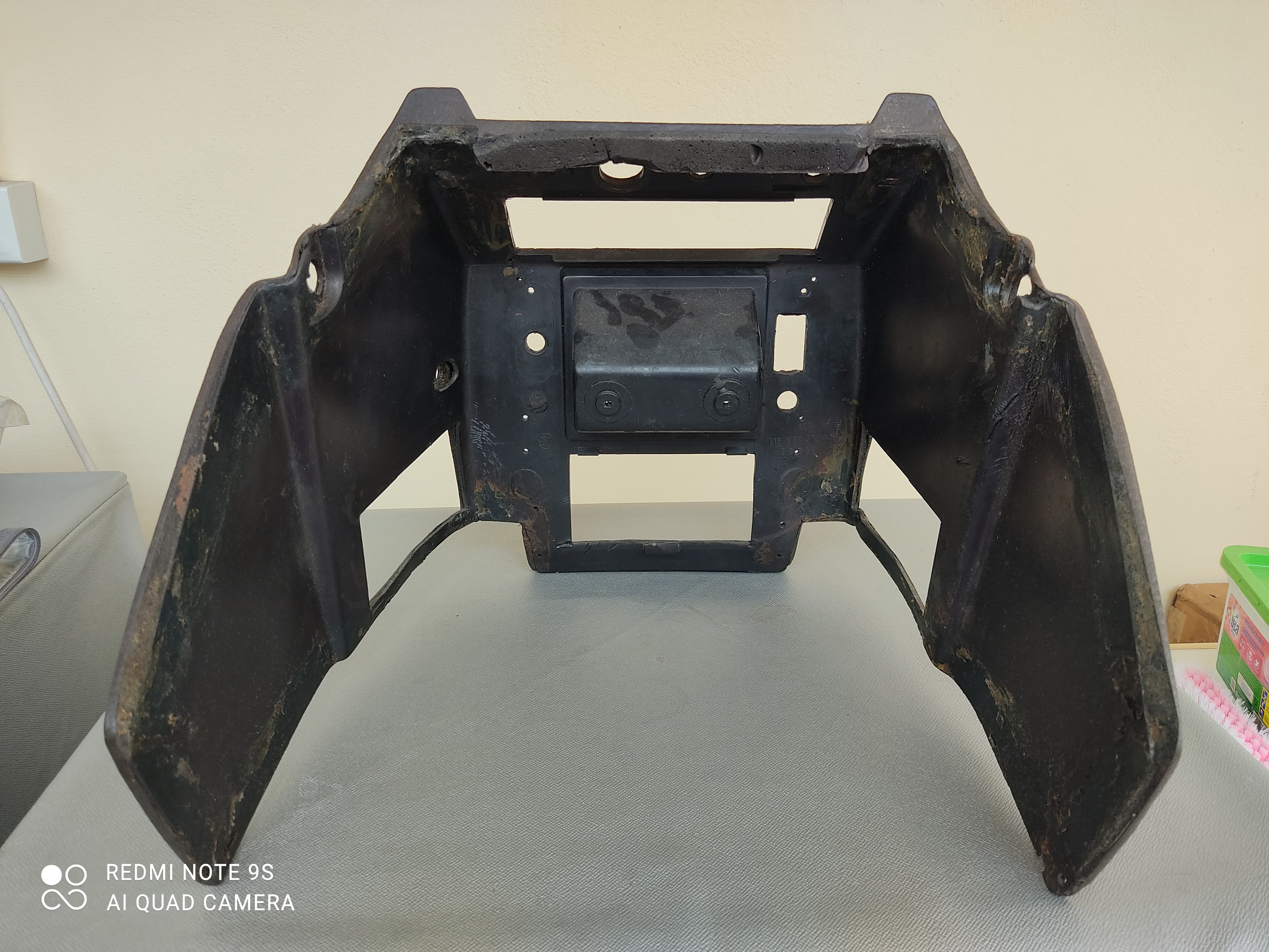 ขาย คอนโซลกลาง ใส่รถ Mercedes Benz ทับแปด W114 used ขาย คอนโซลกลาง ใส่รถ Mercedes Benz ทับแปด W114 used