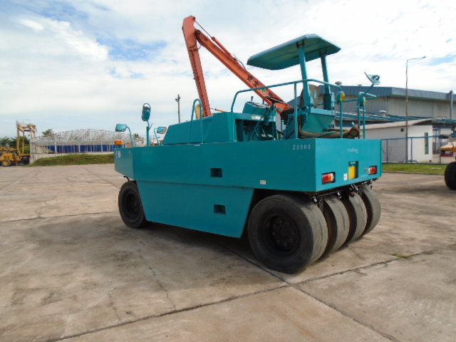 รถบดล้อยาง (Tire Roller ) 7 ล้อ