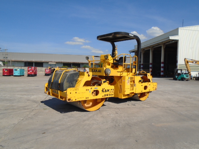 รถบด SAKAI SW800 ซีเรียล VSW35-10123 ปี 2007 นำเข้าจากต่างประเทศ สภาพพร้อมใช้งาน ราคาไม่แพง ขายพร้อมชุดแจ้งจำหน่าย
